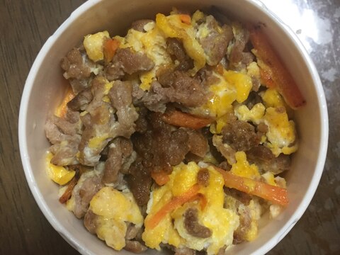 ひき肉とにんじんの卵炒め